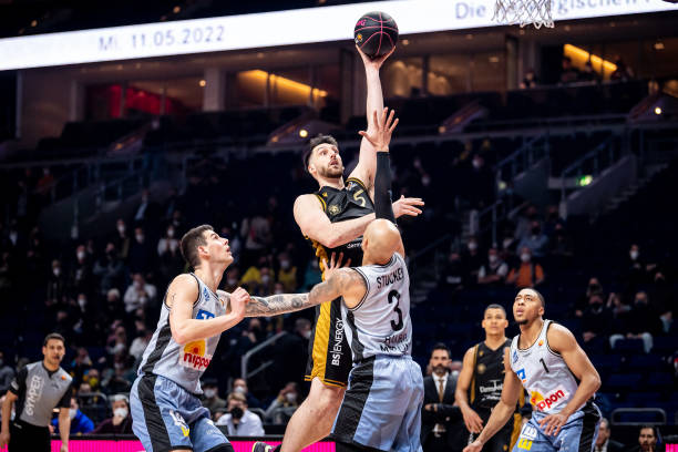 场比赛中采 场比赛中采