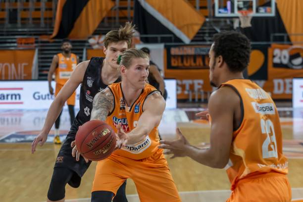 球员表现强 球员表现强